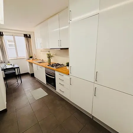 Luxury Rooms, Location For Tourists