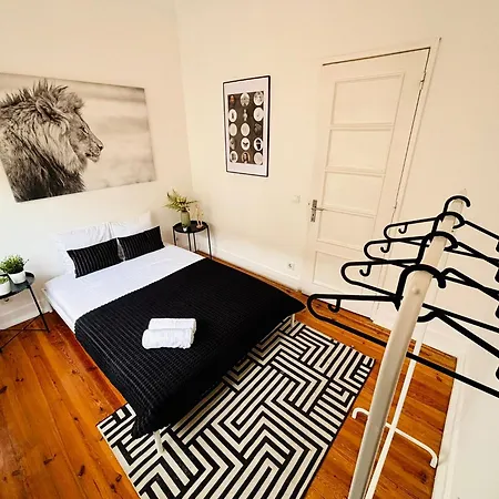 Luxury Rooms, Location For Tourists Hostel Lissabon