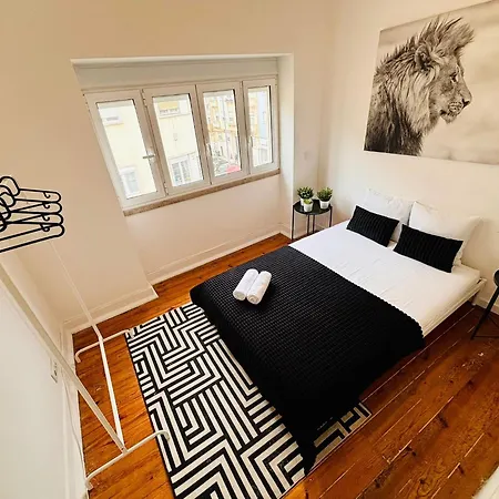 Hostel Luxury Rooms, Location For Tourists *