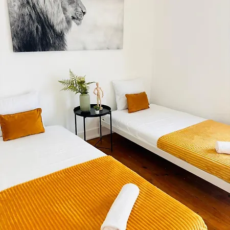 Luxury Rooms, Location For Tourists Hostel Lissabon